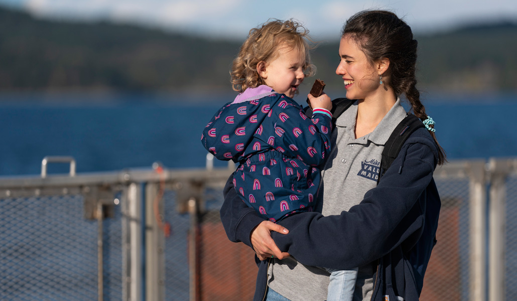 Alex con su pequeña hija, Maddy