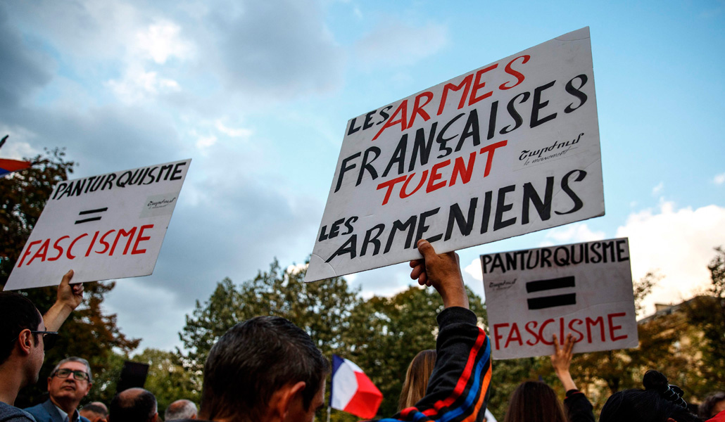 Manifestación en París organizada por organizaciones de armenios, el 15 de septiembre