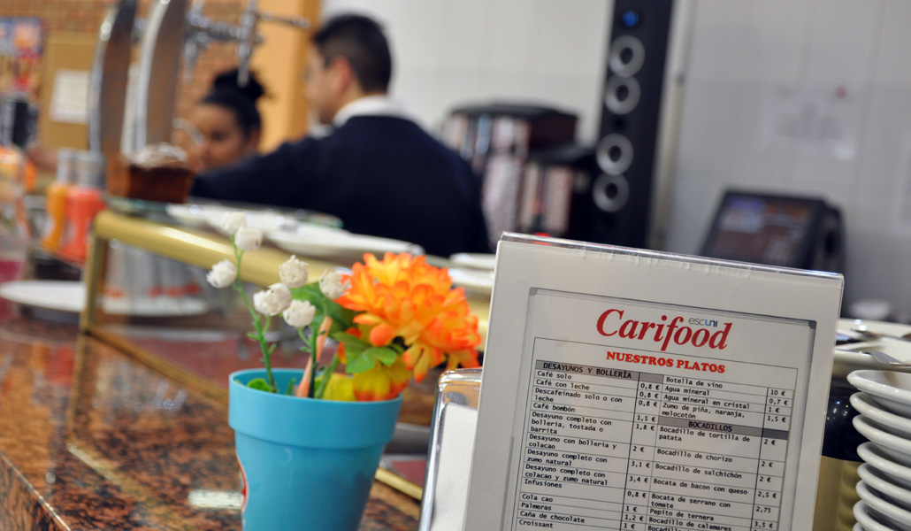 Cafetería Carifood, de Cáritas Madrid, en la escuela de Magisterio, Escuni, de Madrid