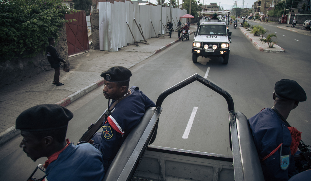 Soldados de la fuerza de la ONU para la República Democrática del Congo patrullan Coma el 9 de noviembre