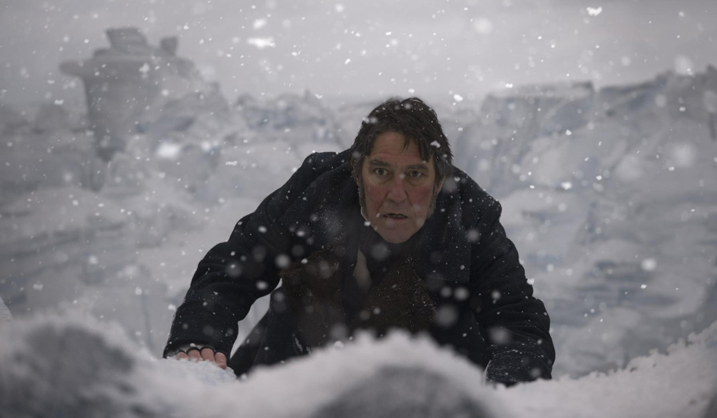 Francis Crozier es el capitán del barco HMS Terror