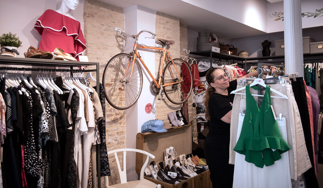 Puesto de Moda re- en Sevilla