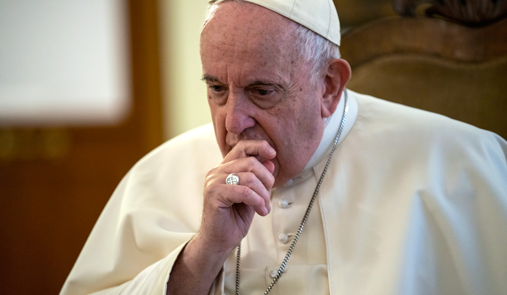 El Papa Francisco en la casa de Santa Marta en el Vaticano durante una entrevista