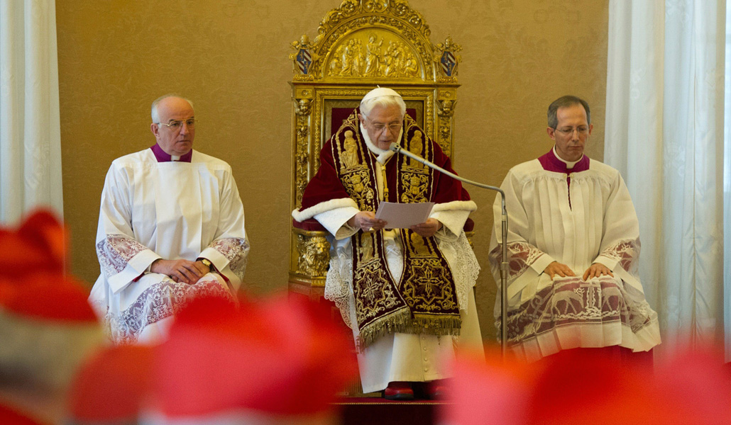 Anuncio de su renuncia en un consistorio ordinario el 11 de febrero de 2013