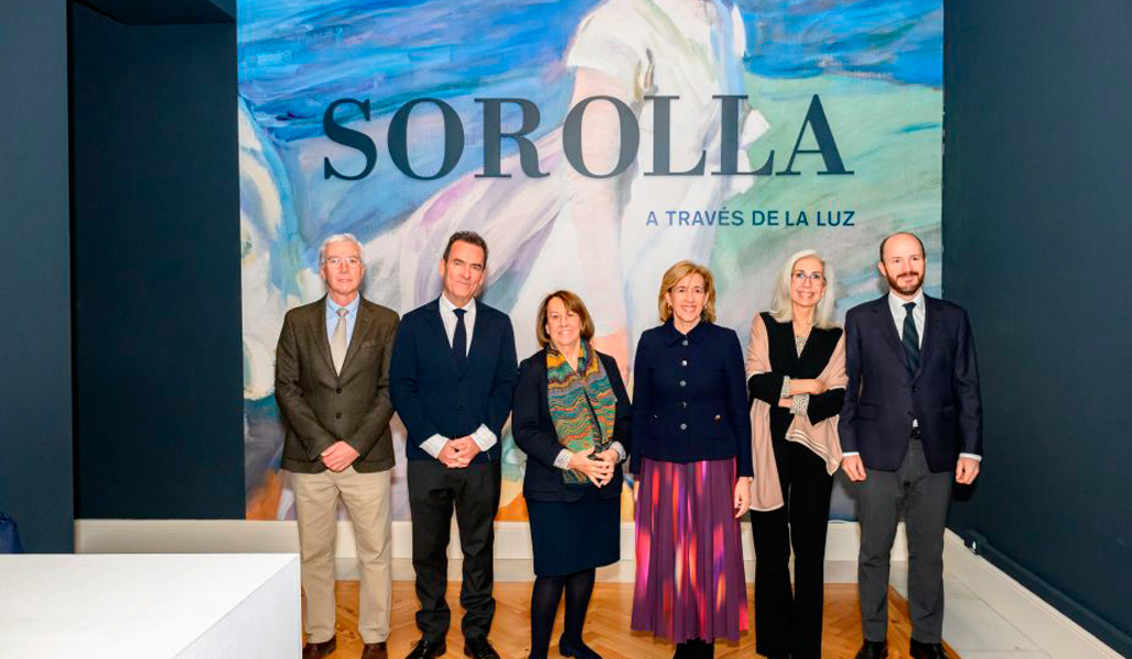 Blanca Pons-Sorolla (segunda de la derecha) en la presentación de la muestr