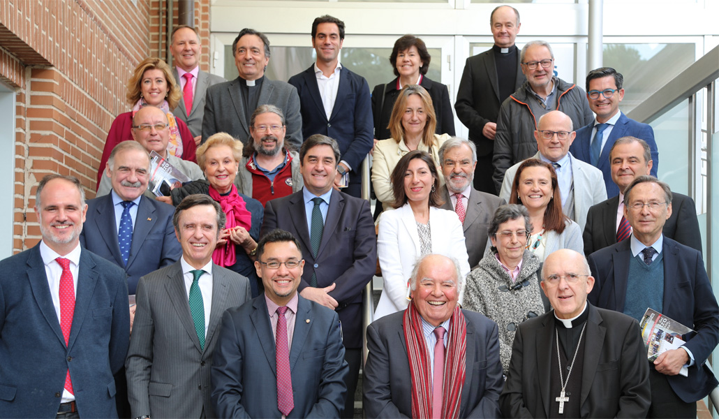Algunos de los participantes en la presentación de la academia