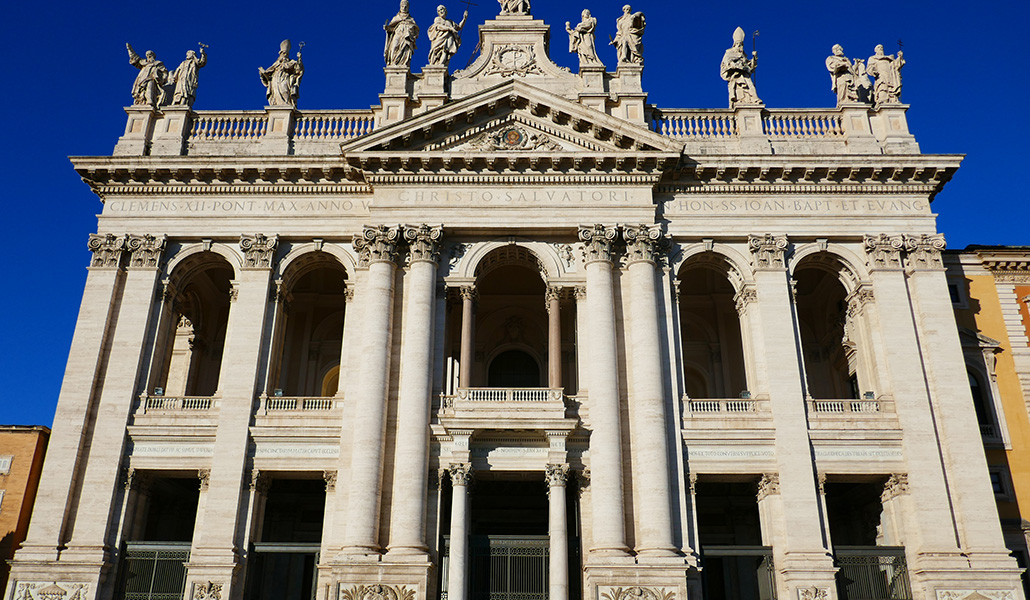 Fachada de la basílica de San Juan de Letrán