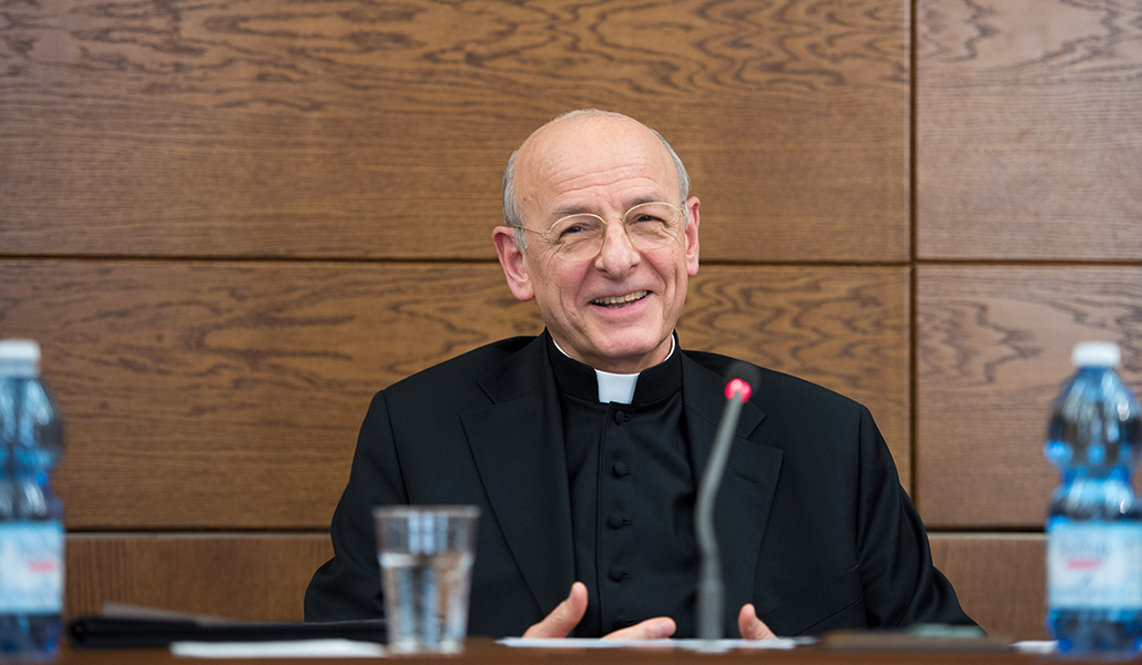 El prelado durante el congreso extraordinario celebrado en Roma