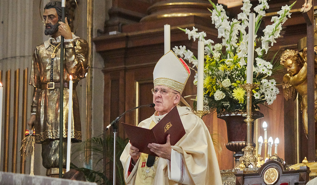 El cardenal preside la Eucaristía en la fiesta de san Isidro, en la colegiata de la calle Toledo, el pasado 15 de mayo