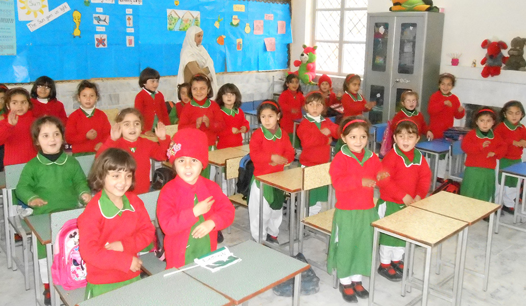 Un aula del colegio atacado
