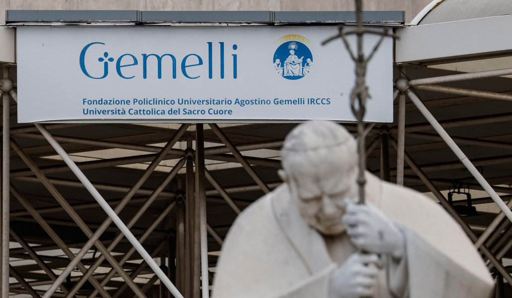 Papa Cirugía Gemelli