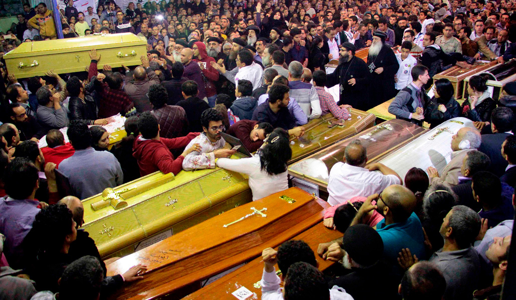 Funeral de los cristianos coptos asesinados en el atentado contra la iglesia de Tanta (Egipto) el Domingo de Ramos de 2017.