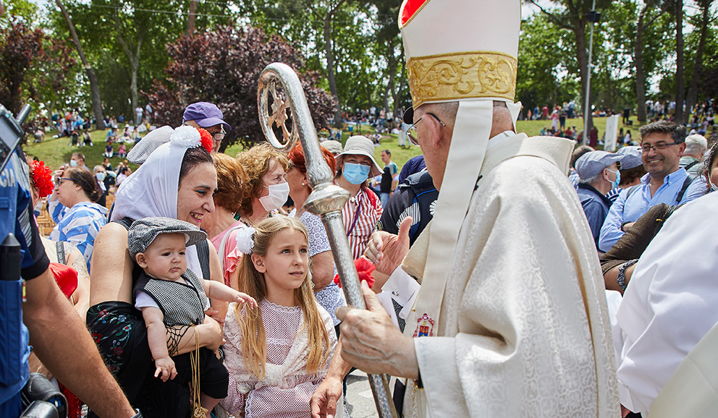 El cardenal Osoro en las fiestas de san Isidro en el año 2022