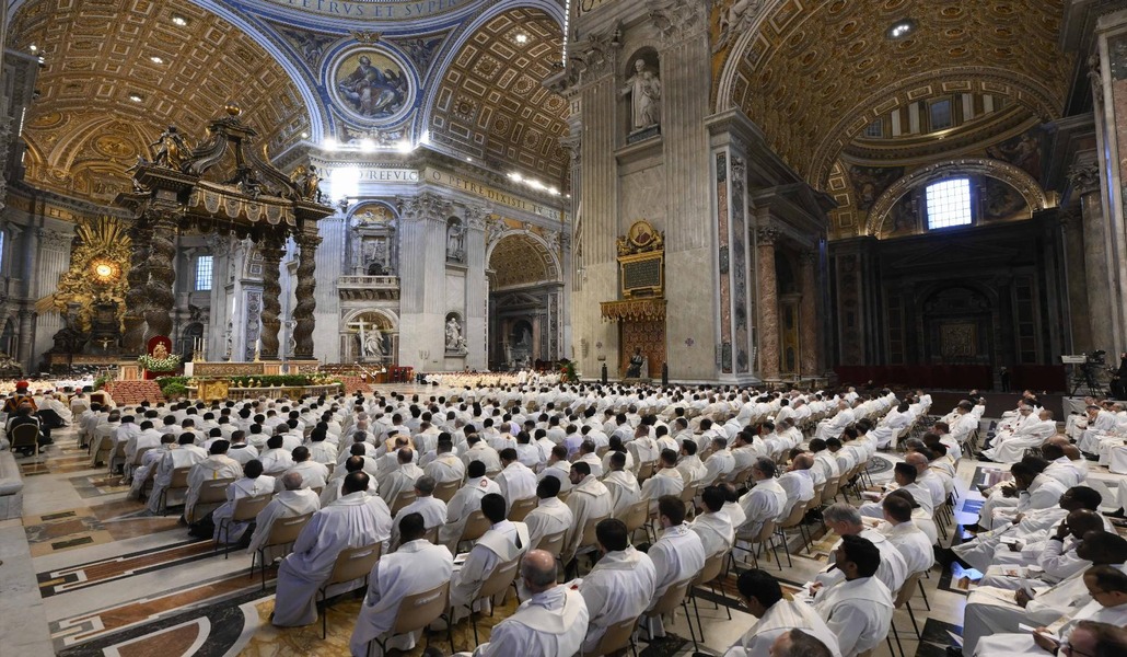 Celebración de la Misa crismal este Jueves santo en la basílica de San Pedro