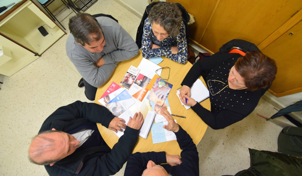 Un equipo durante la asamblea diocesana
