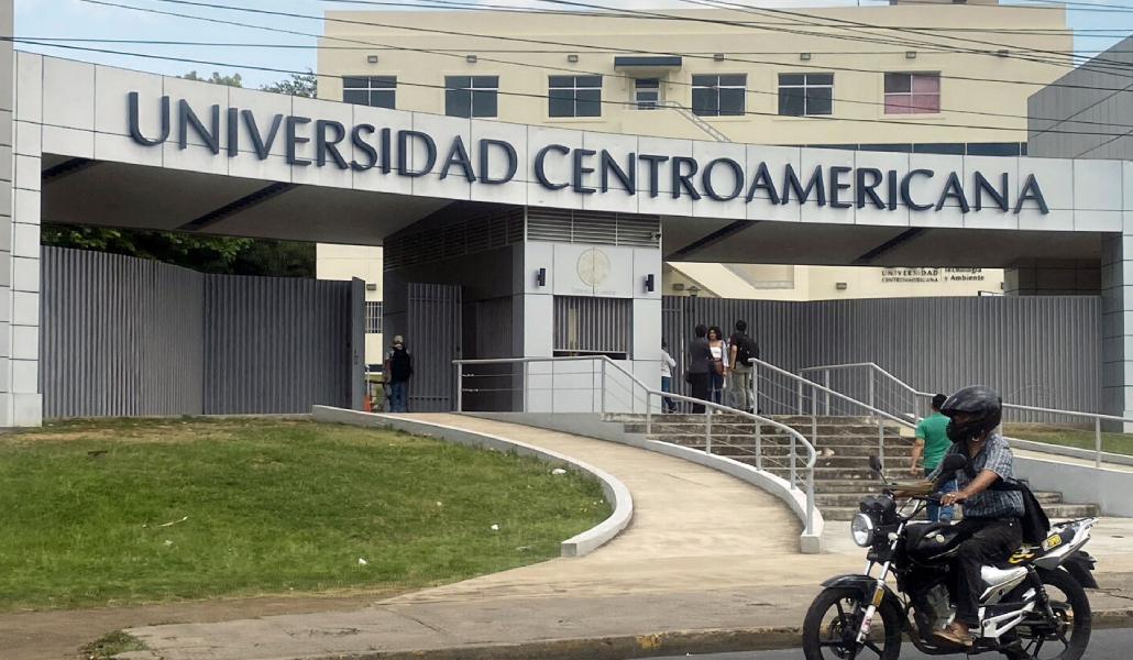 Entrada de la UCA de Nicaragua
