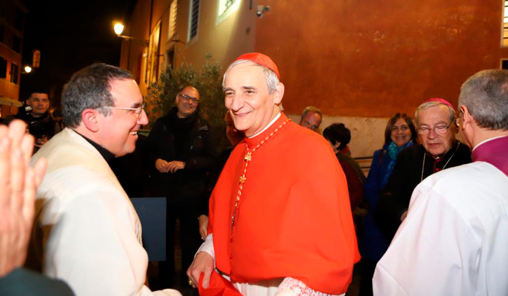 Matteo Zuppi con la Comunidad de Sant'Egidio