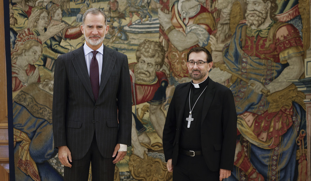 El rey Felipe VI, junto al cardenal Cobo, durante su encuentro de este vierne