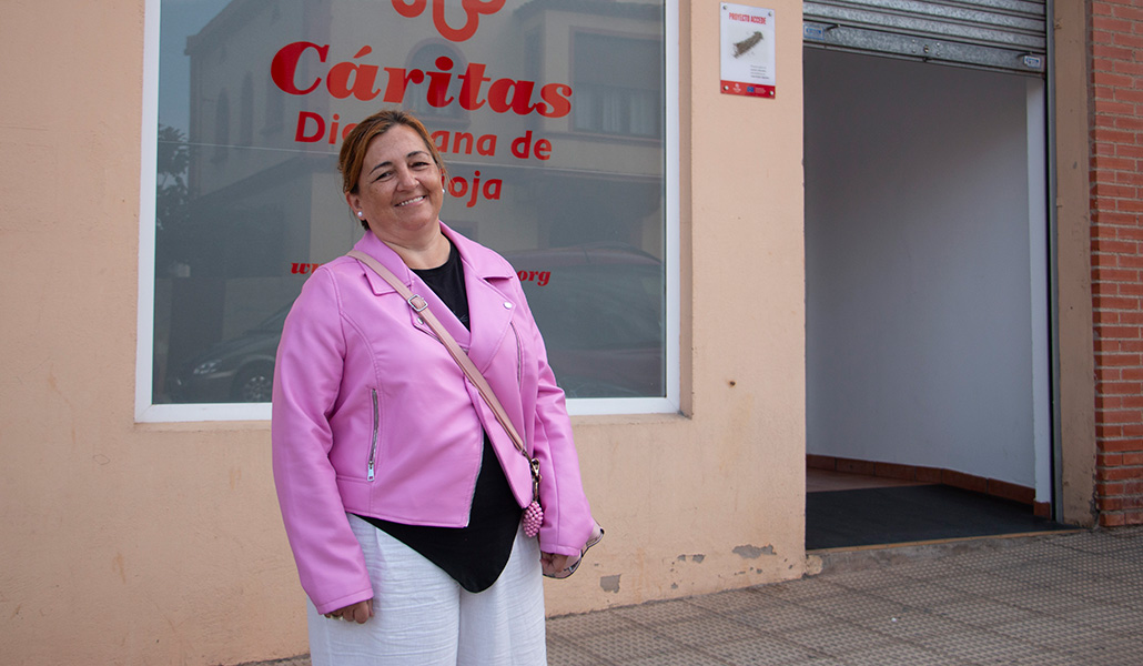Laura Martínez usuaria de Cáritas Española