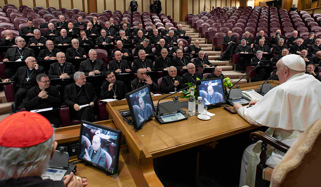 Los obispos españoles durante la reunión con el Papa Francisco