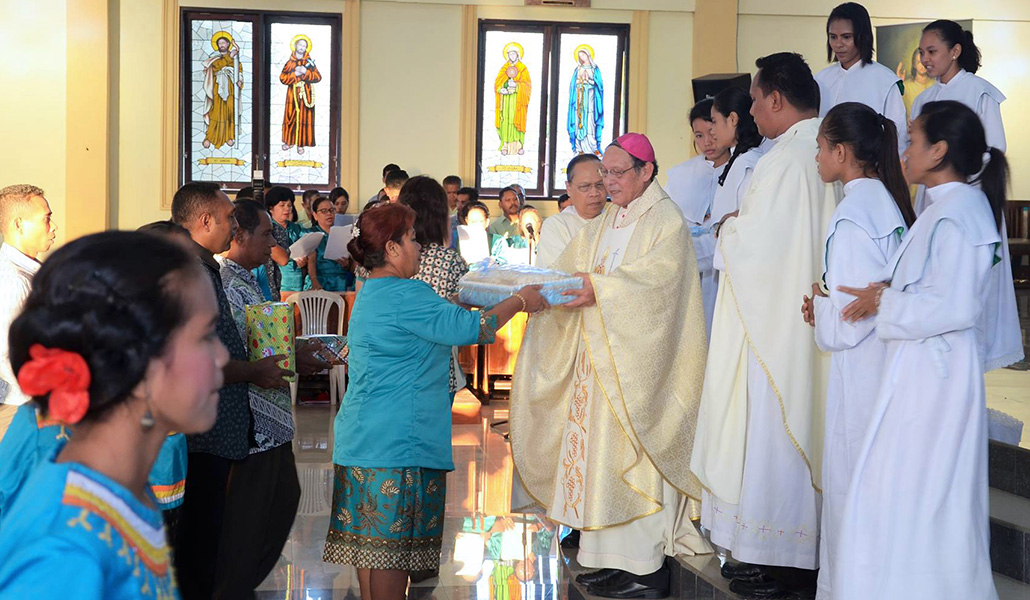 Petrus Turang durante una visita pastoral en septiembre de 2022