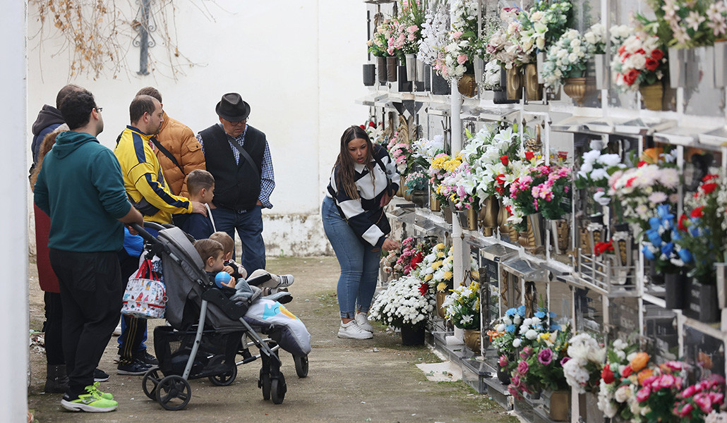 Día de todos los Santos el cementerio de San Rafael, en Córdoba