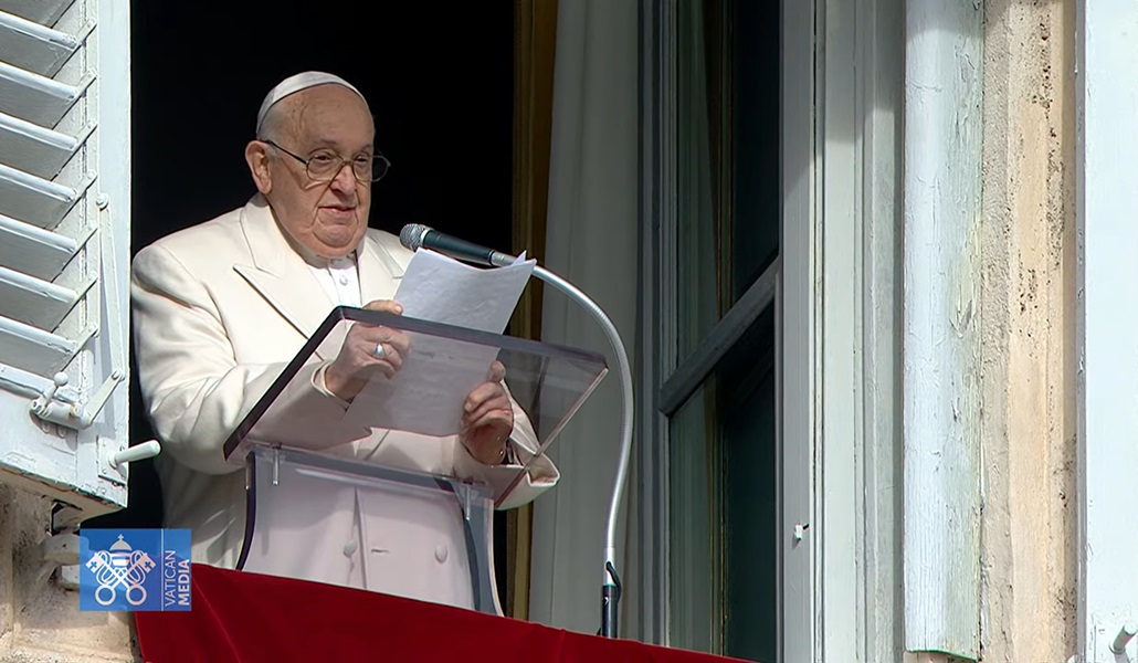 El Papa Francisco durante el ángelus
