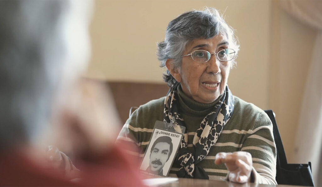 Ester interviene durante una de las reuniones en el Obispado