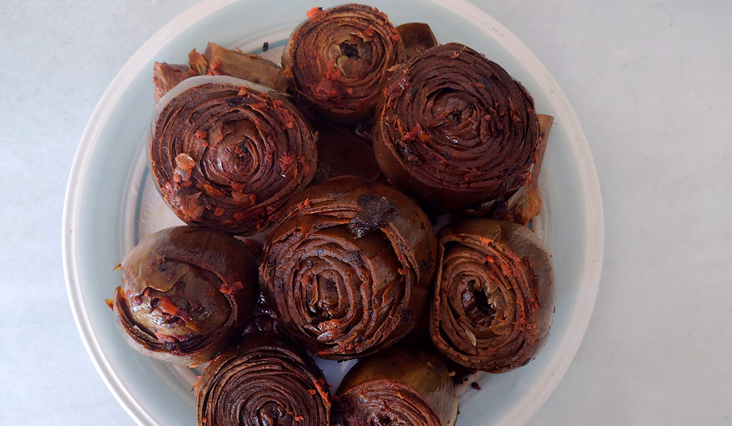 Alcachofas guisadas con nuez moscada