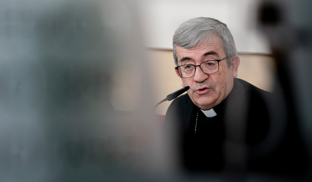 El nuevo presidente de la CEE durante la rueda de prensa tras su elección