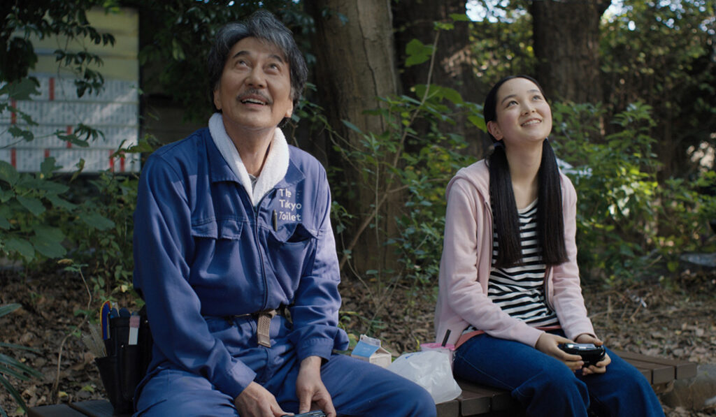 Koji Yakusho y Arisa Nakano en una escena de 'Perfect days'