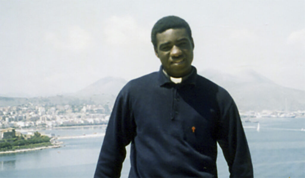El sacerdote Alexandre Toe