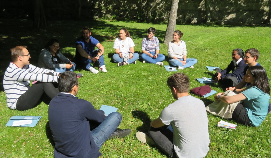 Participantes durante el Encuentro Misionero de Jóvenes