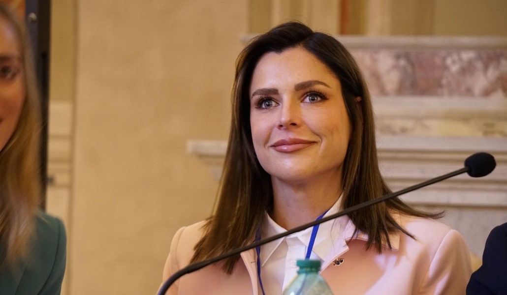 Olivia Maurel durante la Conferencia en Roma