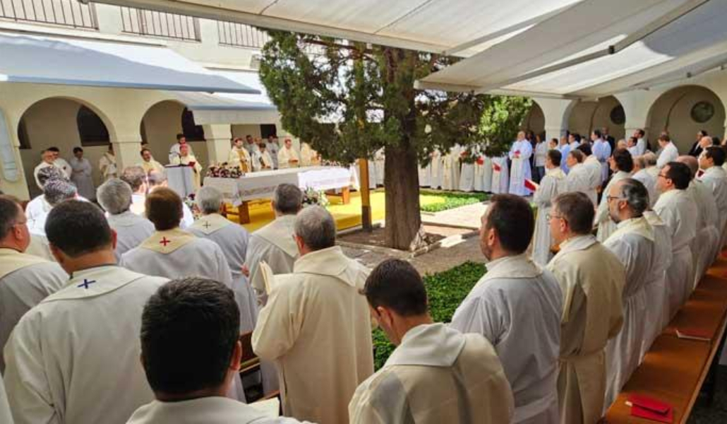 El arzobispo de Madrid durante la celebración