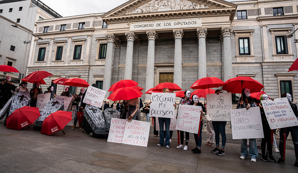 Concentración de partidarios de la regularización de la prostitución, el pasado martes frente al Congreso