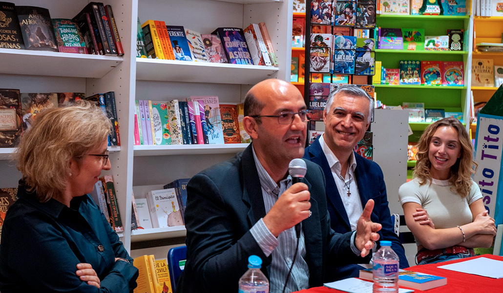 Fernando Cordero ha presentado su libro en la librería San Pablo de Madrid este lunes