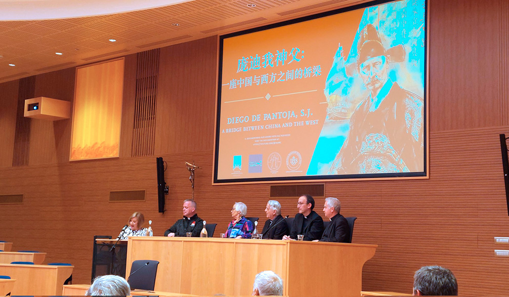 Presentación del documental en Roma