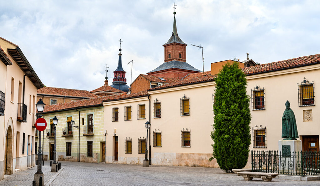 La casa de la tía de Catalina García, en pleno centro del municipio, hoy convento de las clarisas