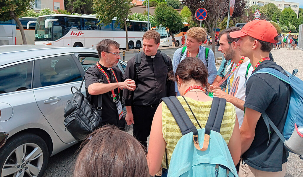 Con los jóvenes durante la JMJ de Lisboa en agosto