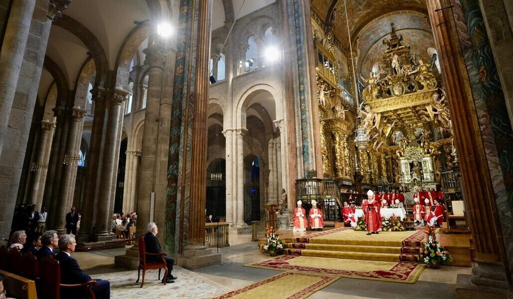 Un momento de la Misa en el día del Apóstol Santiago