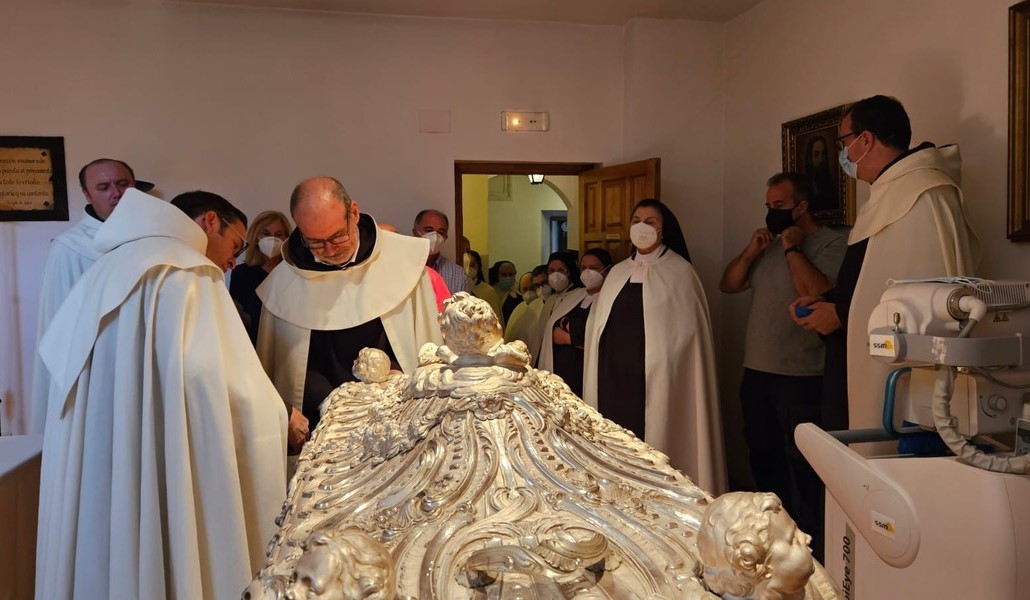 Momento de la apertura del sepulcro