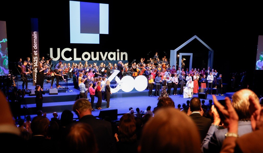 El Papa en la Universidad católica de Lovaina que celebra su 600 aniversario
