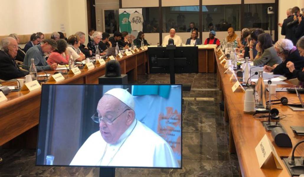 El Papa en el encuentro con los Movimientos Populares