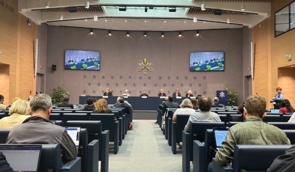 Rueda de prensa diaria del Sínodo