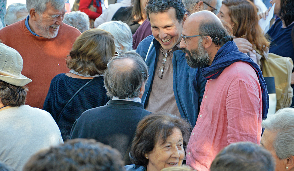 La vigilia del 5 de octubre por el cierre de los CIE unió a varias realidades