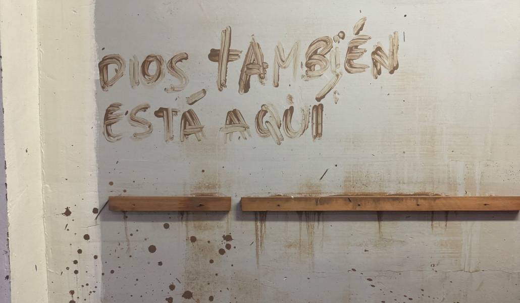 La pintada de Carmen y sus amigos en una casa de Catarroja