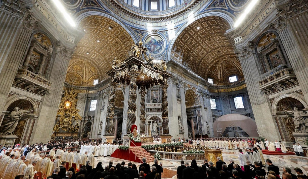El Papa preside la Misa con los nuevos cardenales