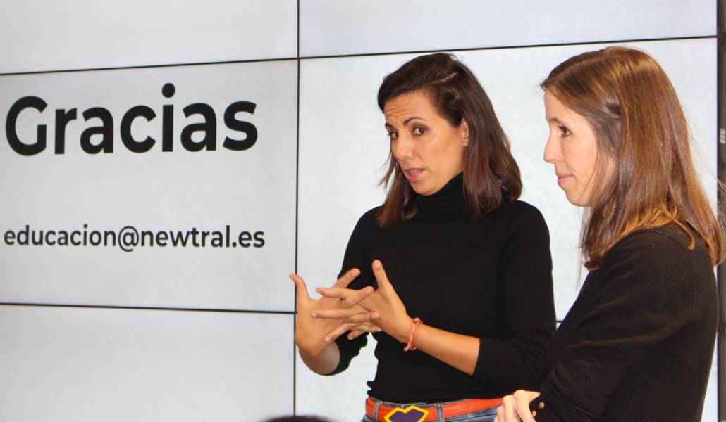 Las periodistas Ana Pastor e Irene Larraz impulsan estos cursos