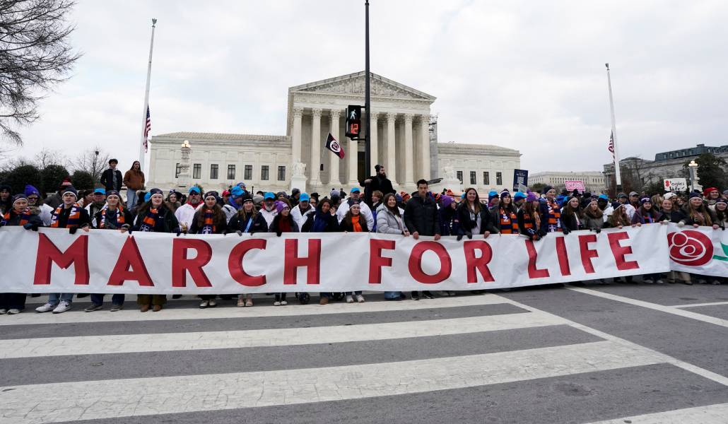 Los estudiantes del Wheaton College de Illinois fueron los encargados de sostener la pancarta principal de la marcha